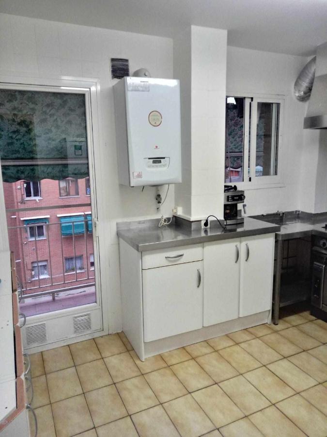 Residencia 12 Octubre Acomodação com café da manhã Madri Exterior foto